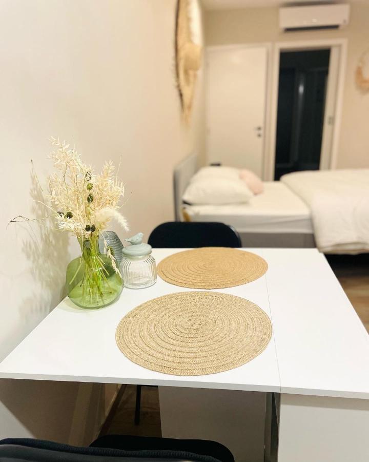 La Petite Halte Bed & Breakfast Comines-Warneton Bagian luar foto